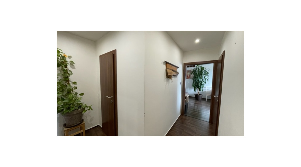 ZNÍŽENÁ CENA Predám krásny 3i byt na ul Jantárová, 2x loggia
