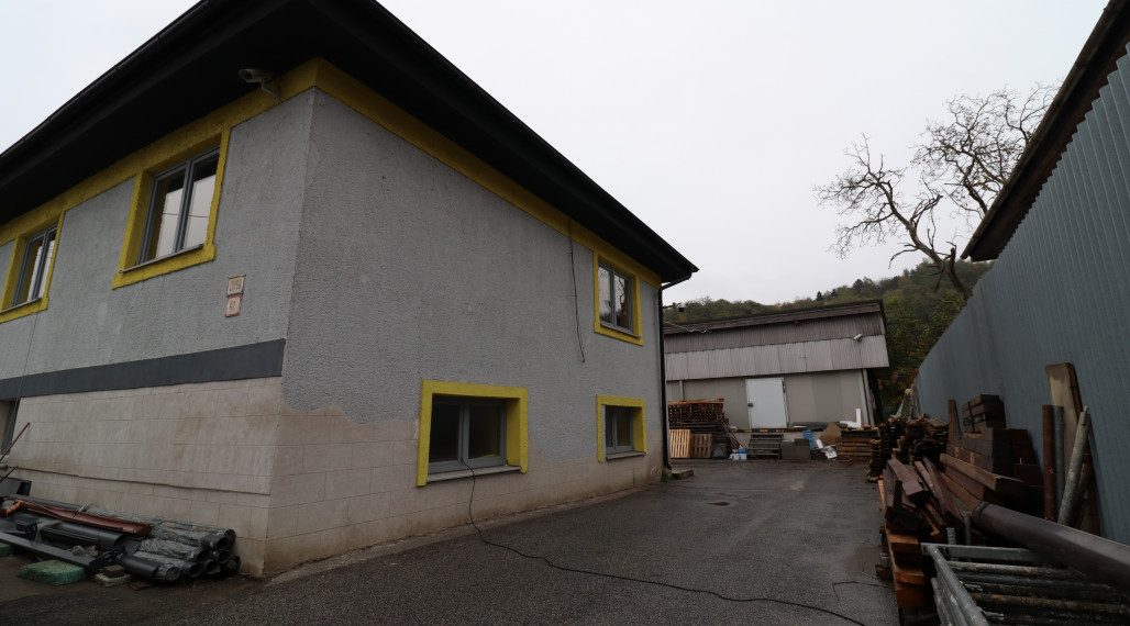 DOM na podnikateľské účely + skladovacia hala - Nižná úvrať Košice - Opatovská cesta