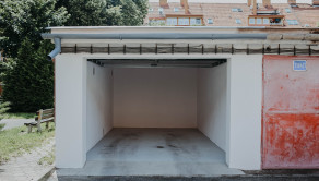 PREDANĚ - Letná ulica vo dvore Malej Prahy 2